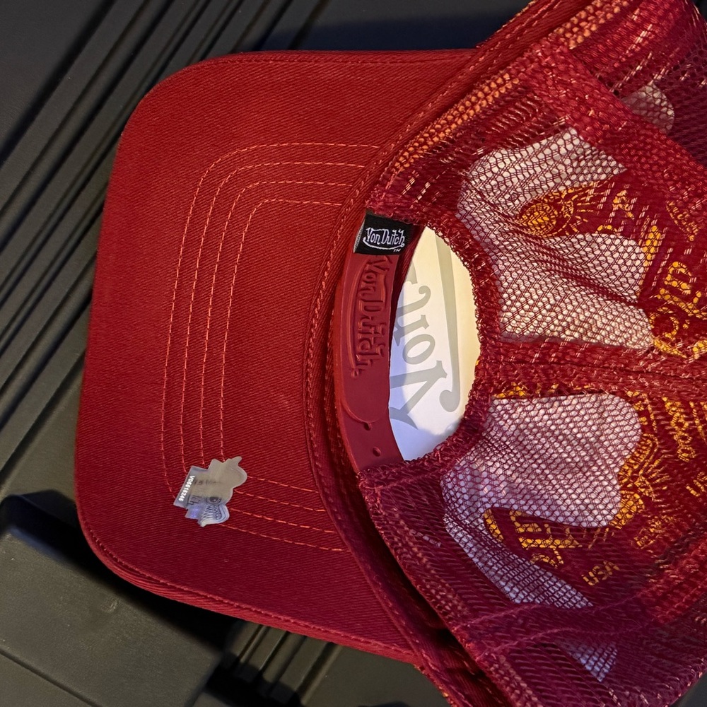 Exclusive Von Dutch Upside down - Picture 2 of 2